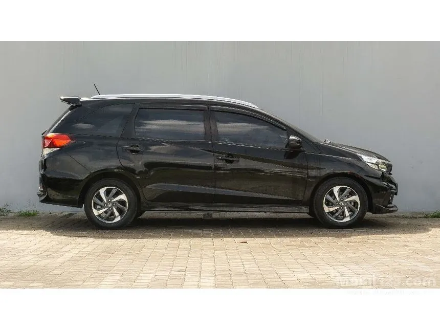 2017 Honda Mobilio RS MPV