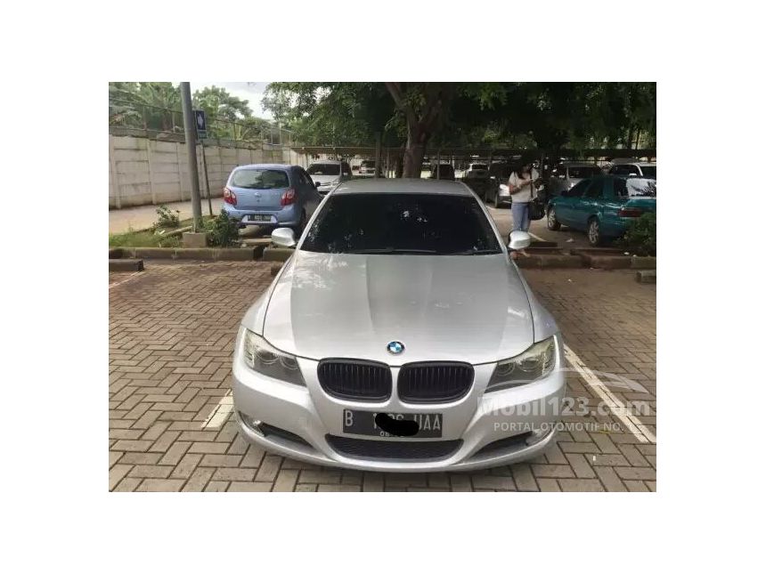 Jual Mobil  BMW  320i 2009 E90 2 0 di Banten Automatic Sedan  