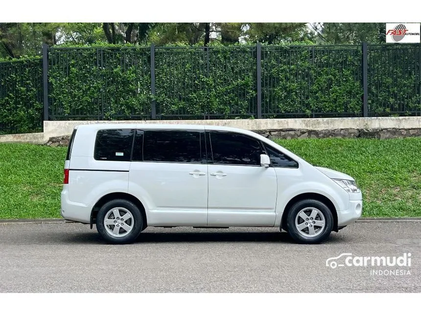 2015 Mitsubishi Delica D5 Van Wagon