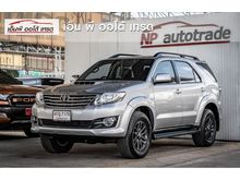 2015 Toyota Fortuner 3.0 (ปี 12-15) V SUV AT