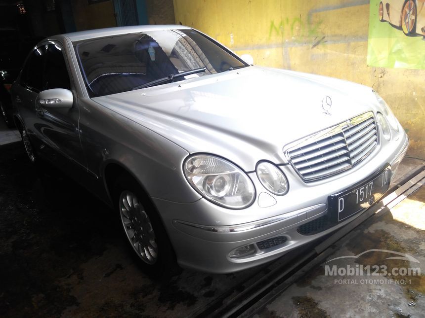 Jual Mobil Mercedes-Benz E280 2006 W211 3.0 di Jawa Barat 