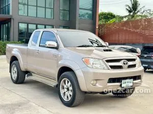 2005 Toyota HILUX VIGO 3.0 E Extra Cab Pickup
