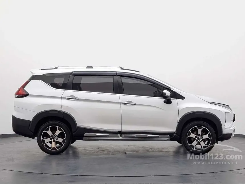 2021 Mitsubishi Xpander Cross MPV