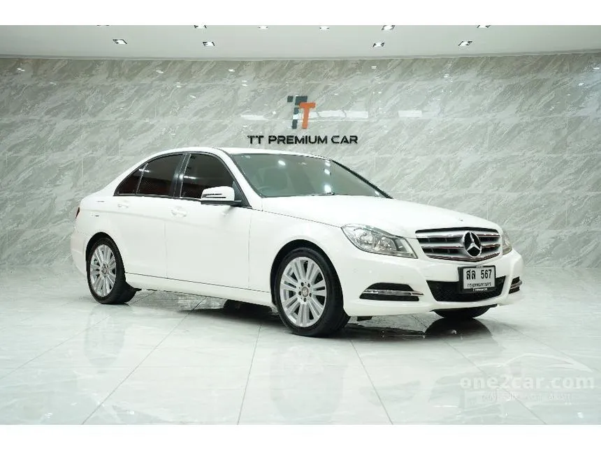 2013 Mercedes-Benz C220 Elegance CDI Sedan