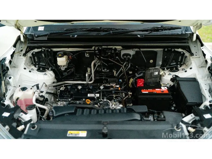 2023 Toyota Kijang Innova Zenix V (Premium Color) MPV