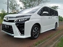 2018 Toyota Voxy 2.0 R80 Wagon,,HARGA KHUSUS KREDIT,,UNIT SEPERTI BARU