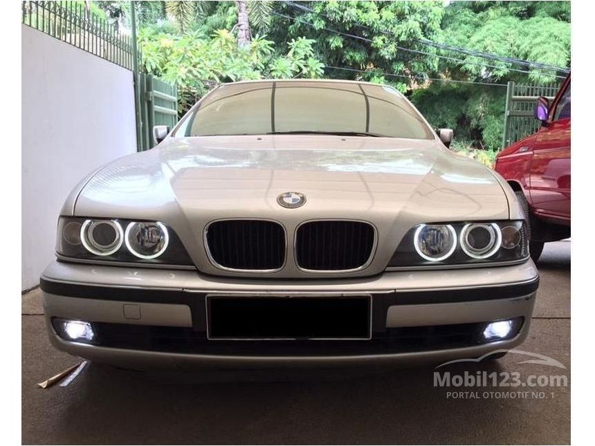 Jual Mobil  BMW  528i 2000 E39 2 8 L6 Sedan  2 8 di DKI 