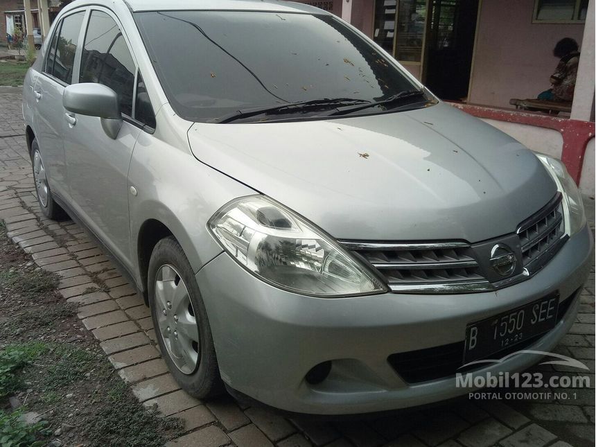 Jual Mobil  Nissan  Latio  2011 1 6 di Banten Manual Sedan 