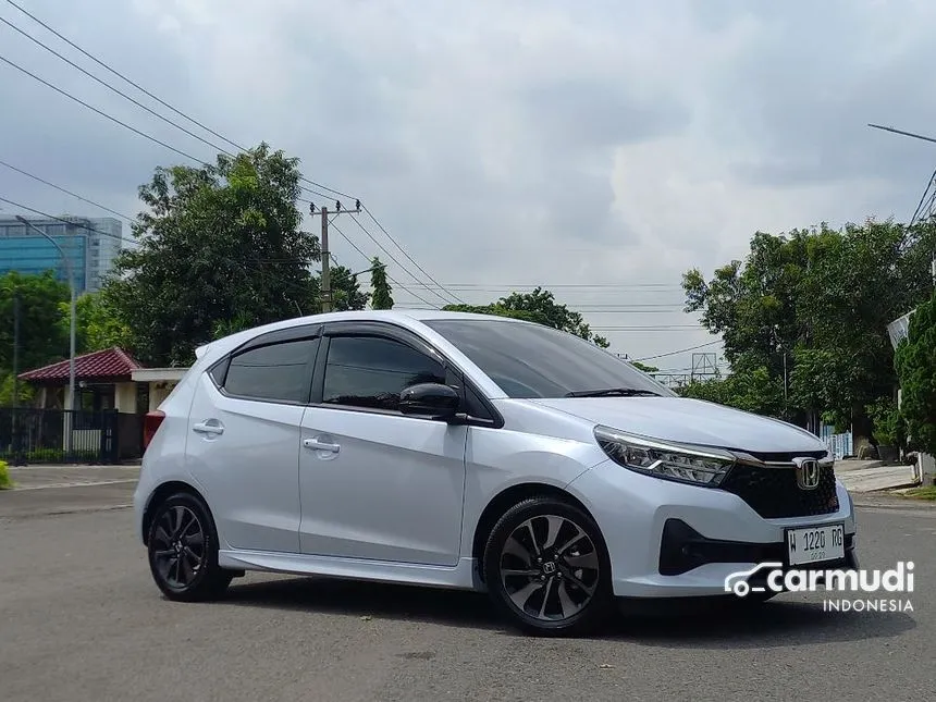 Jual Mobil Honda Brio 2024 RS 1.2 di Jawa Timur Manual Hatchback Putih Rp 198.000.004