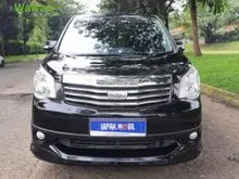 2017 Toyota NAV1 2.0 V Limited Matic low Km 30rb Tangan 1