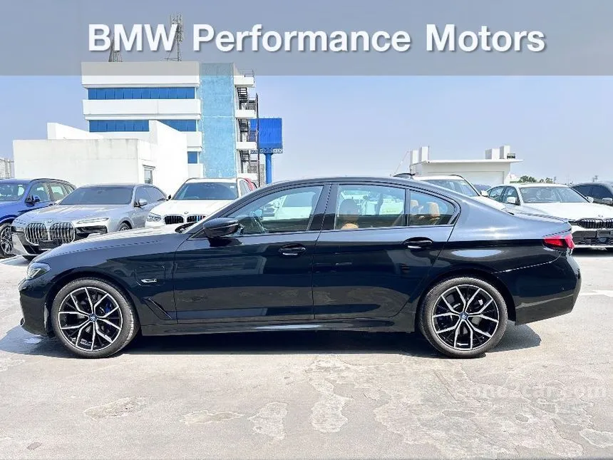 2023 BMW 530e M Sport Sedan