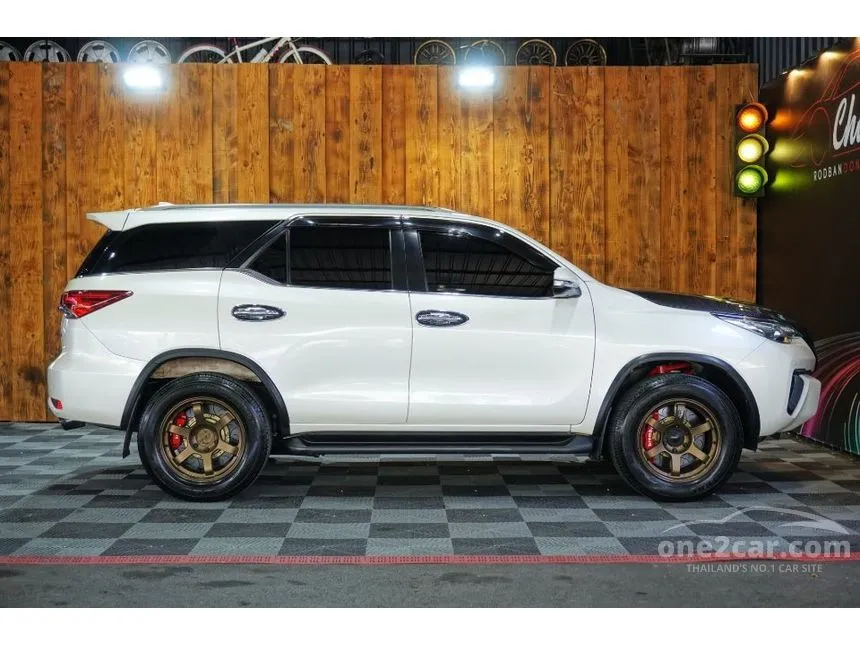 2015 Toyota FORTUNER V SUV
