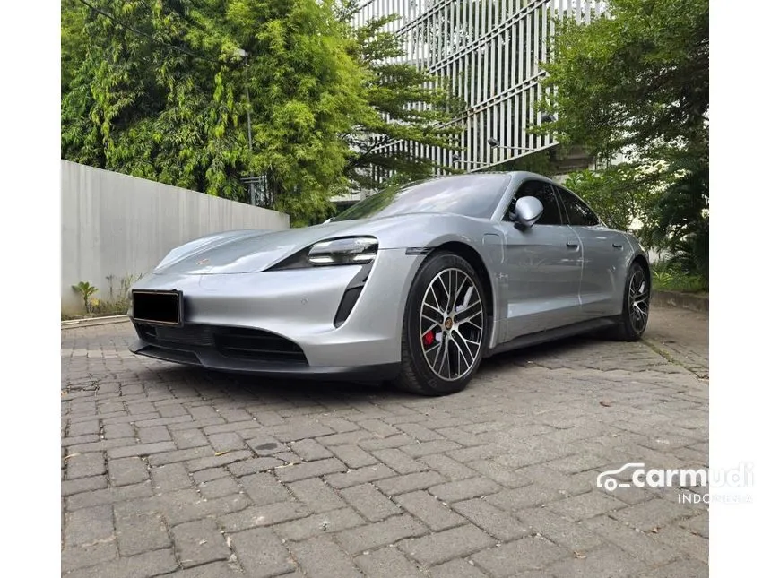 2021 Porsche Taycan 4S Performance Battery Plus Sedan