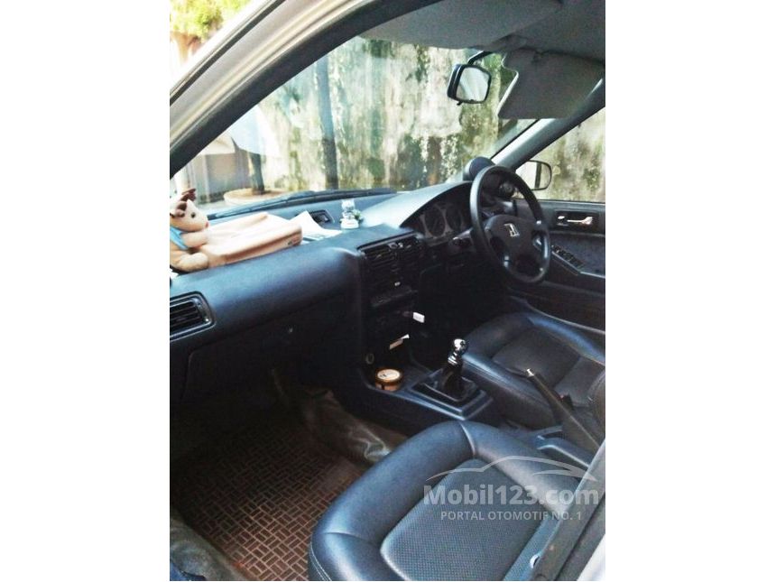 Jual Mobil  Honda  Accord  1993 2 0 di Sumatera Selatan 