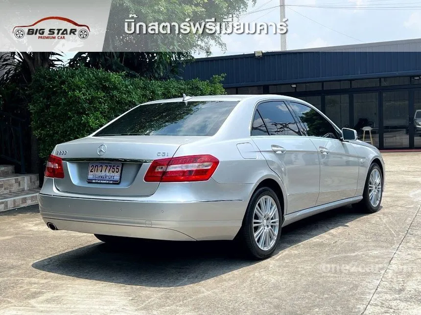 2011 Mercedes-Benz E200 CGI Sedan