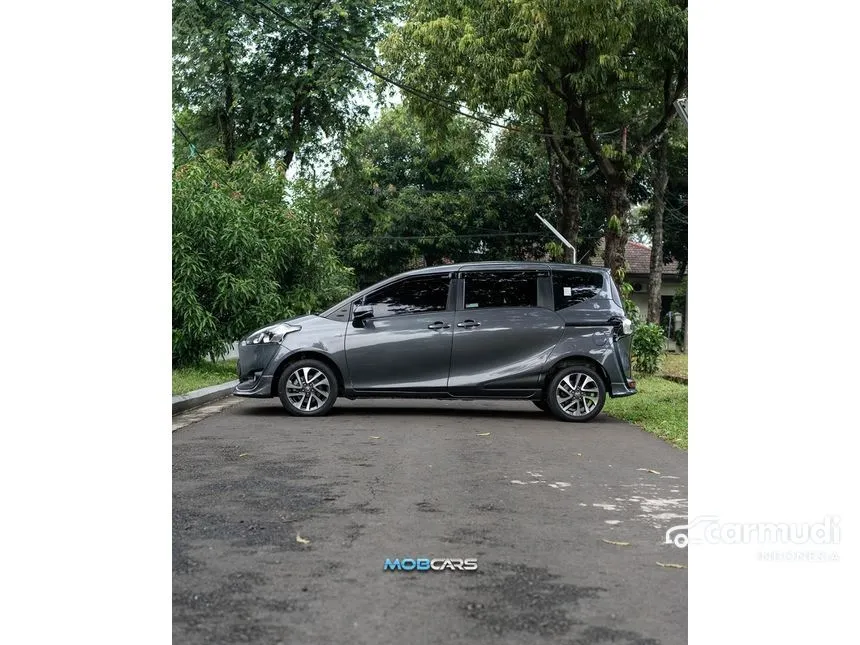 2017 Toyota Sienta V MPV