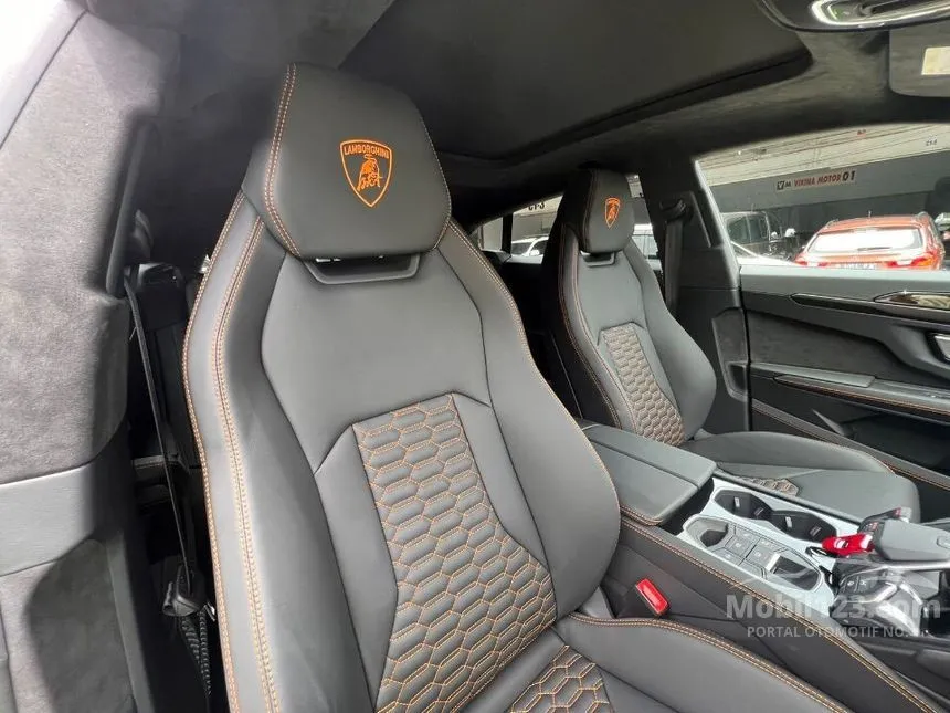 2022 Lamborghini Urus Urban Kit Edition Wagon