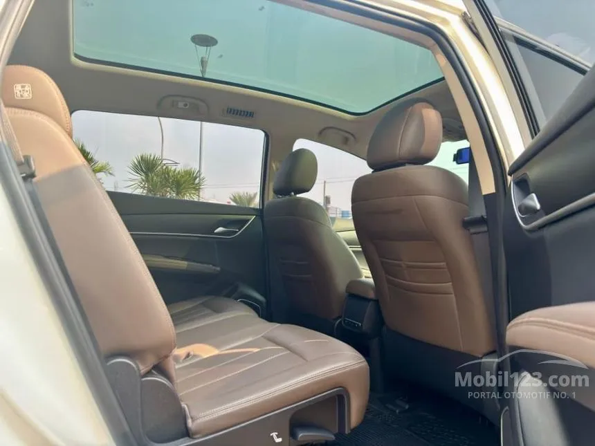 2024 BYD M6 Superior 7 Seater MPV