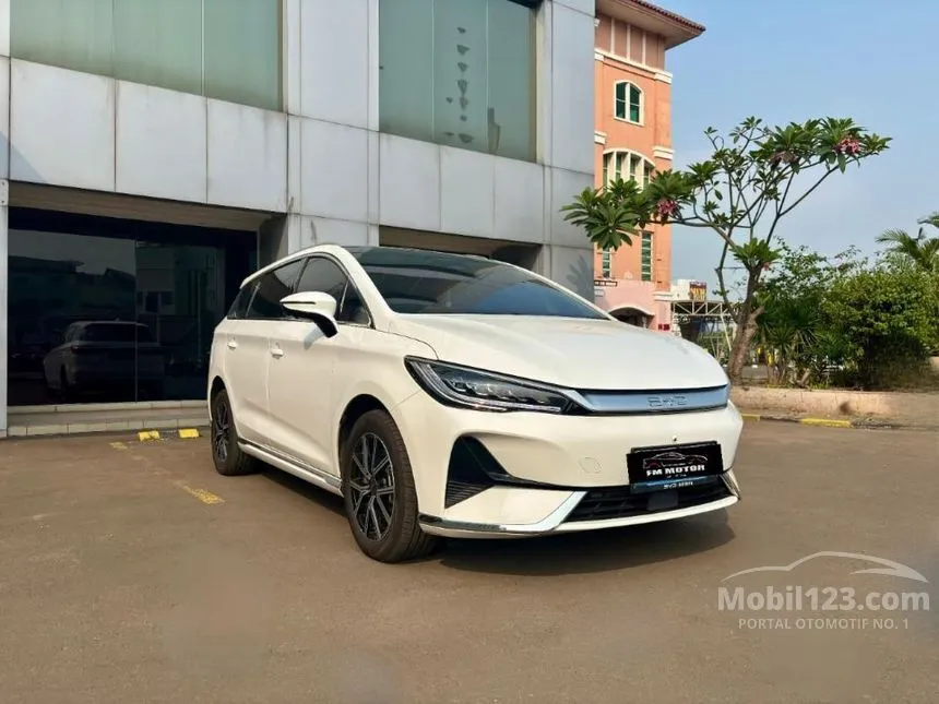 2024 BYD M6 Superior 7 Seater MPV