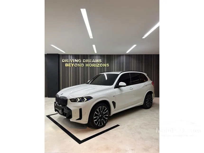 2025 BMW X5 xDrive40i M Sport SUV