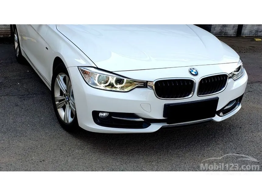2015 BMW 320d Sport Sedan