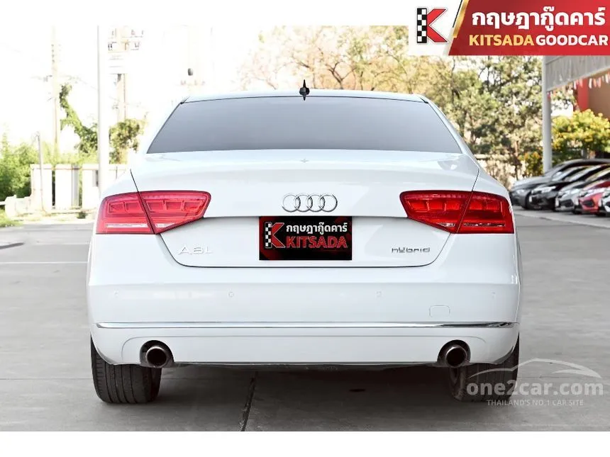 2014 Audi A8 Hybrid Sedan