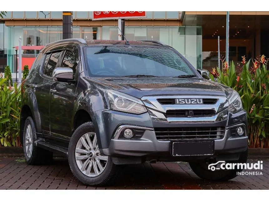 2017 Isuzu MU-X Premiere SUV