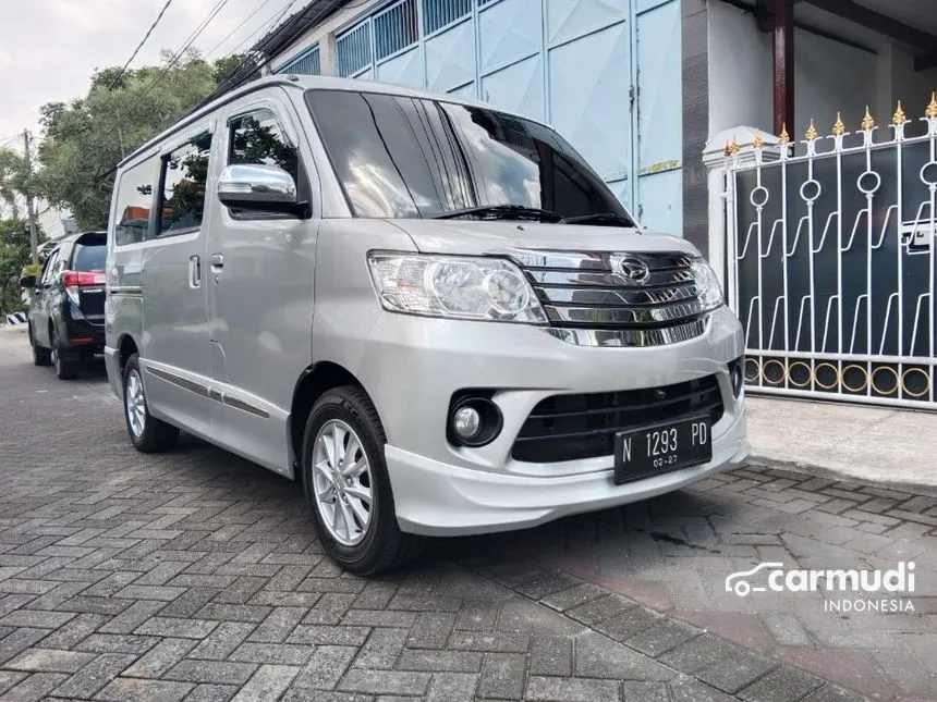 2022 Daihatsu Luxio X Van