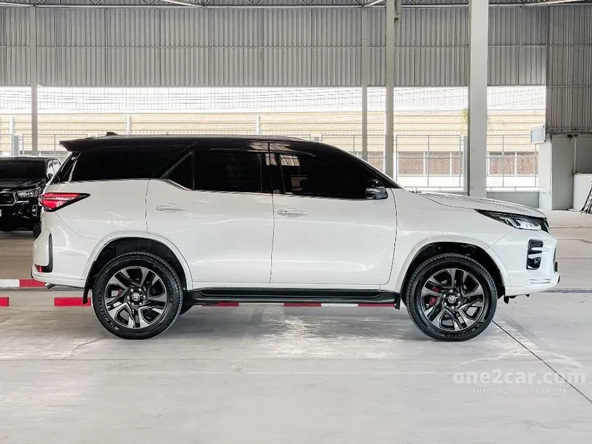 2024 Toyota FORTUNER GR Sport SUV