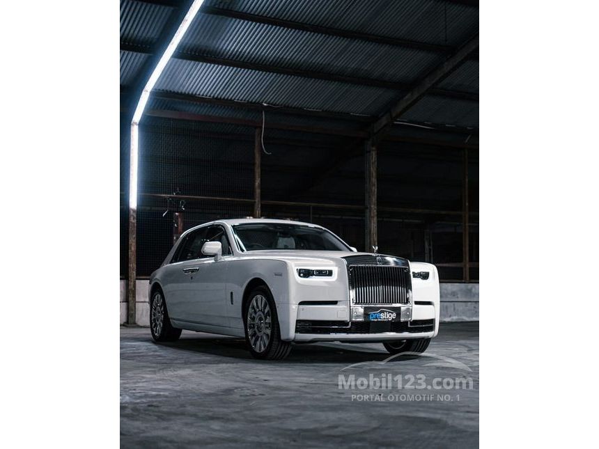 new rolls royce phantom 2020