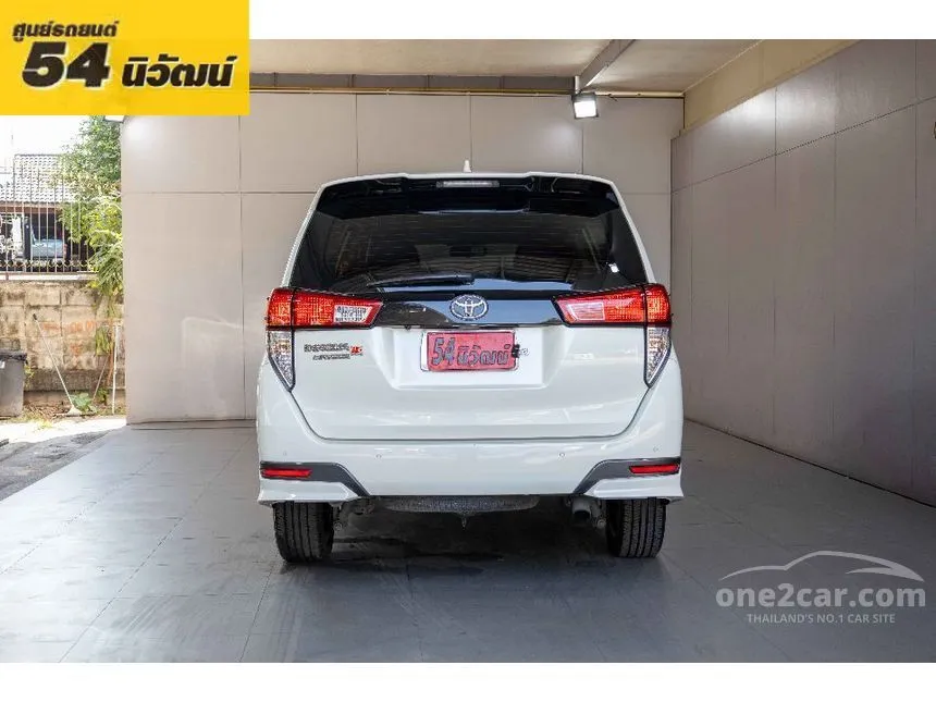 2021 Toyota INNOVA Crysta Premium Wagon