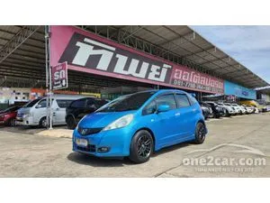 2011 Honda JAZZ 1.5 V Hatchback