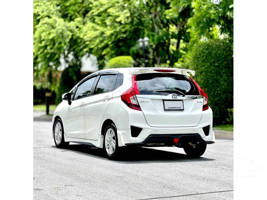 2016 Honda JAZZ V+ Hatchback