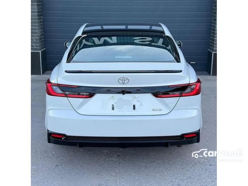 2025 Toyota Camry HEV (Premium Color) Sedan