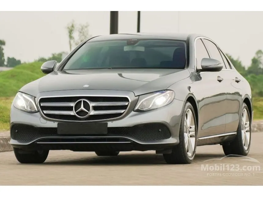 2017 Mercedes-Benz E250 Avantgarde CKD Sedan