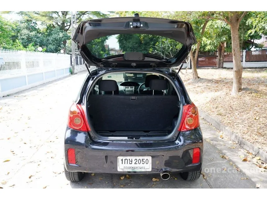 2013 Toyota Yaris J Hatchback