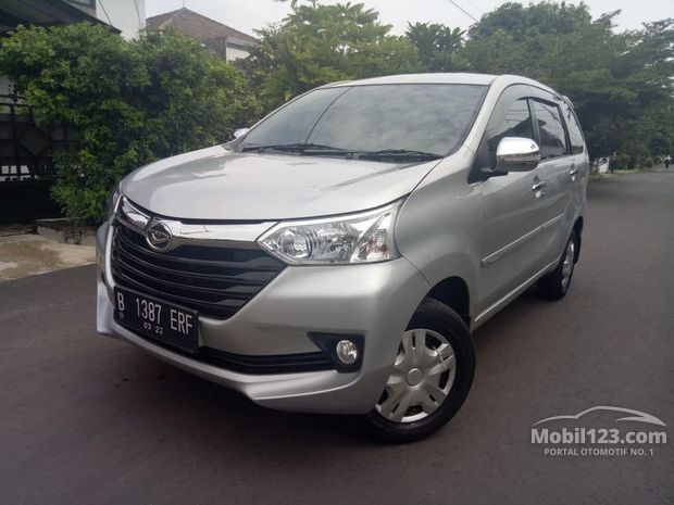 Daihatsu Xenia  R Mobil  bekas  dijual  di Dki jakarta  