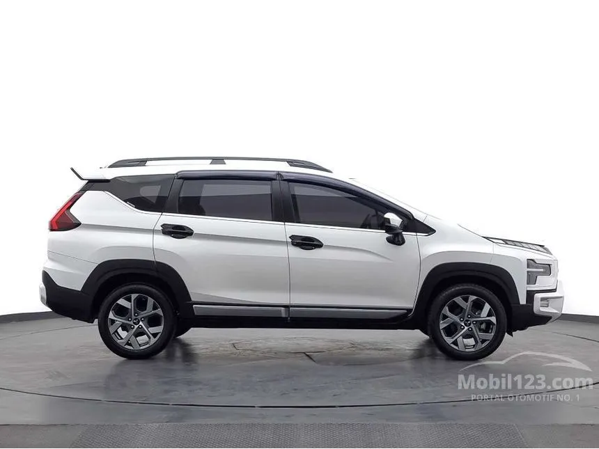 2023 Mitsubishi Xpander Cross Premium MPV