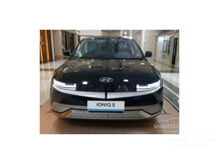 Jual Mobil Hyundai IONIQ 5 2023 Long Range Signature di Jawa Barat Automatic Wagon Hitam Rp 733.000.000