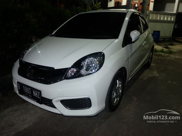 Honda Brio Satya S Mobil bekas dijual di Indonesia - Dari 