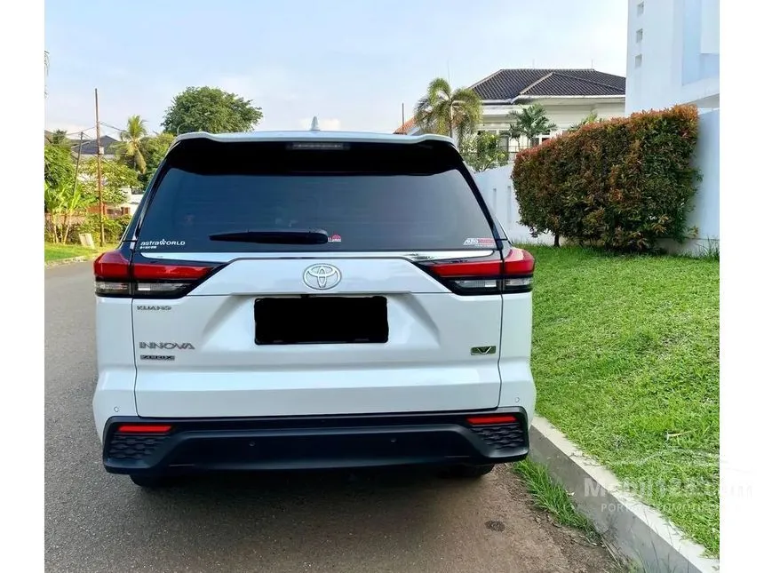 2023 Toyota Kijang Innova Zenix V (Premium Color) MPV