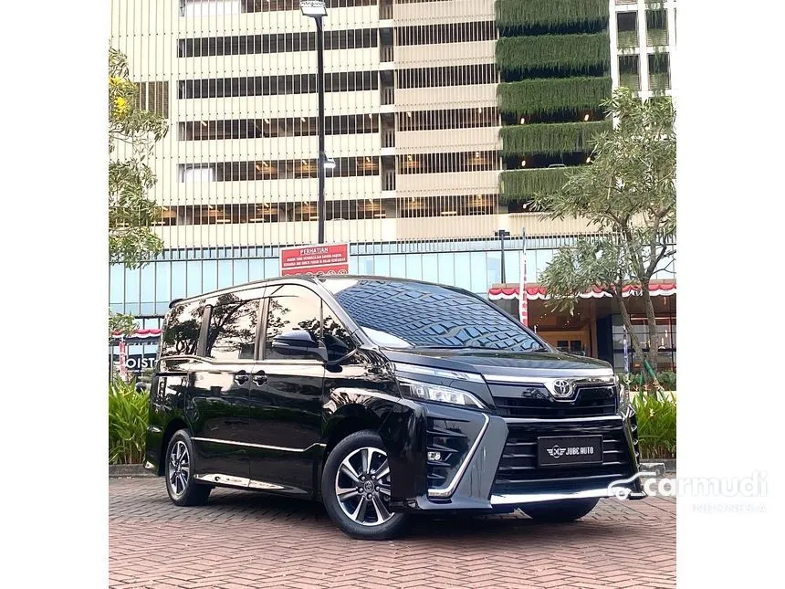 2018 Toyota Voxy Wagon