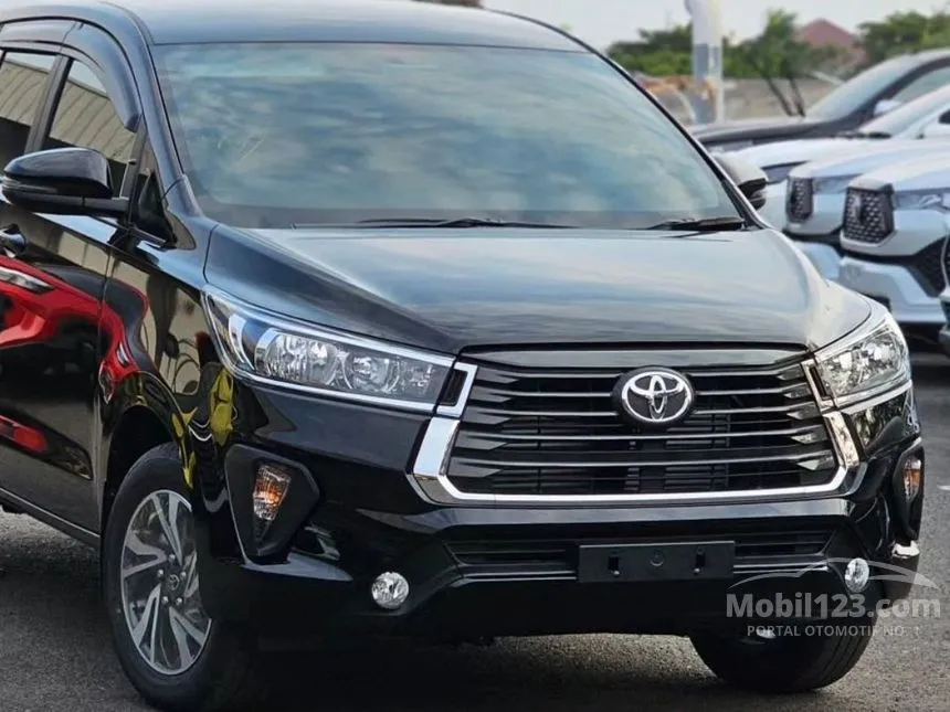 Jual Mobil Toyota Kijang Innova 2024 G 2.4 di Kalimantan Selatan Automatic MPV Hitam Rp 411.900.000