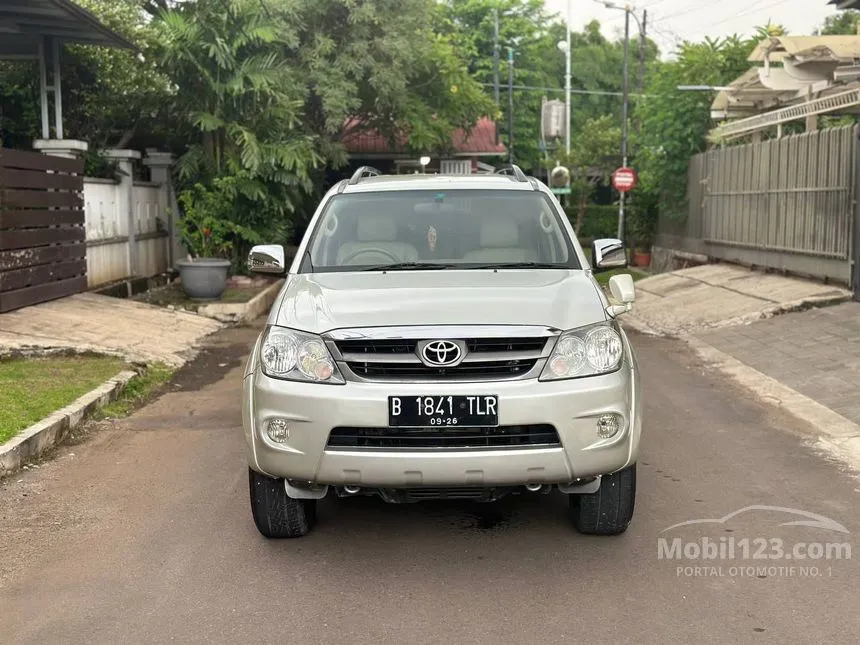 Jual Mobil Toyota Fortuner 2007 G Luxury 2.7 di Banten Automatic SUV Silver Rp 160.000.000