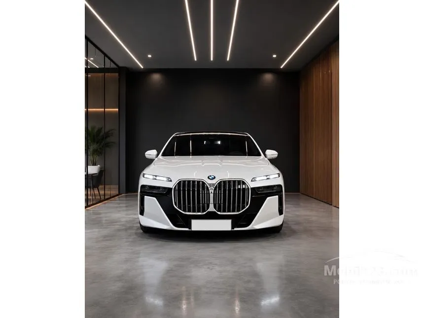 2024 BMW 735i M Sport Sedan