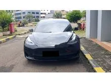 2022 Tesla Model 3 0.0 Standard Range Plus Sedan NIK 2021 Like New Low KM