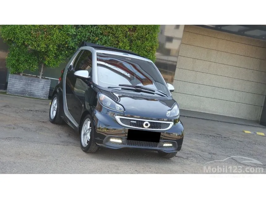 2013 smart fortwo Passion Convertible