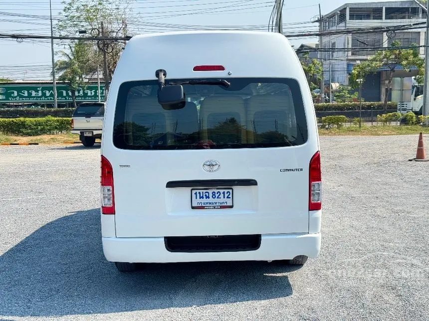 2014 Toyota HIACE VVTi Van