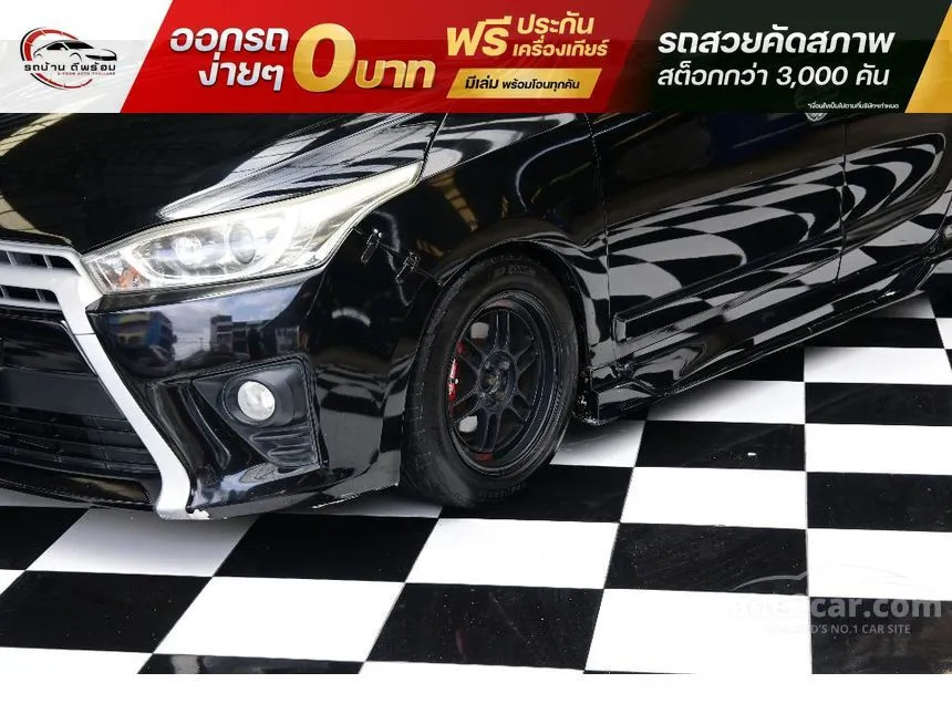 2015 Toyota YARIS G Hatchback