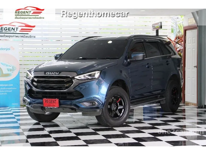 2023 Isuzu MU-X Ultimate SUV